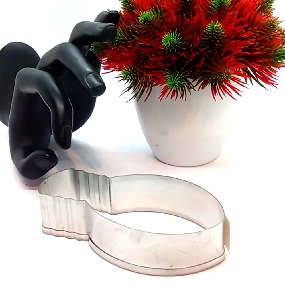 3/12.00 Celebrate it Cookie cutter